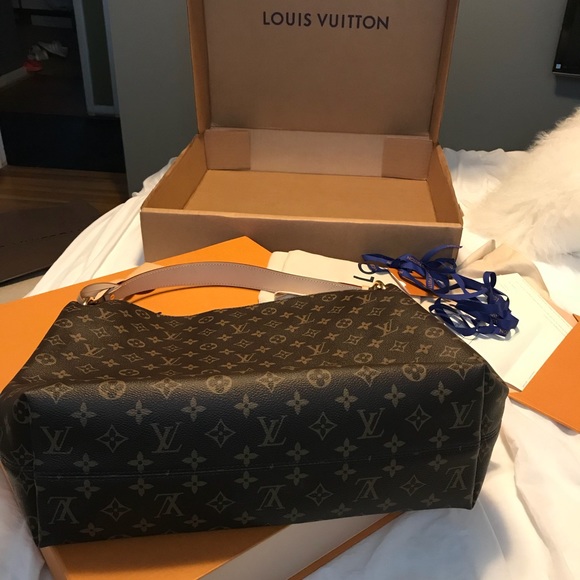 Louis Vuitton Graceful Monogram Pivoine Interior - Picture 8 of 8